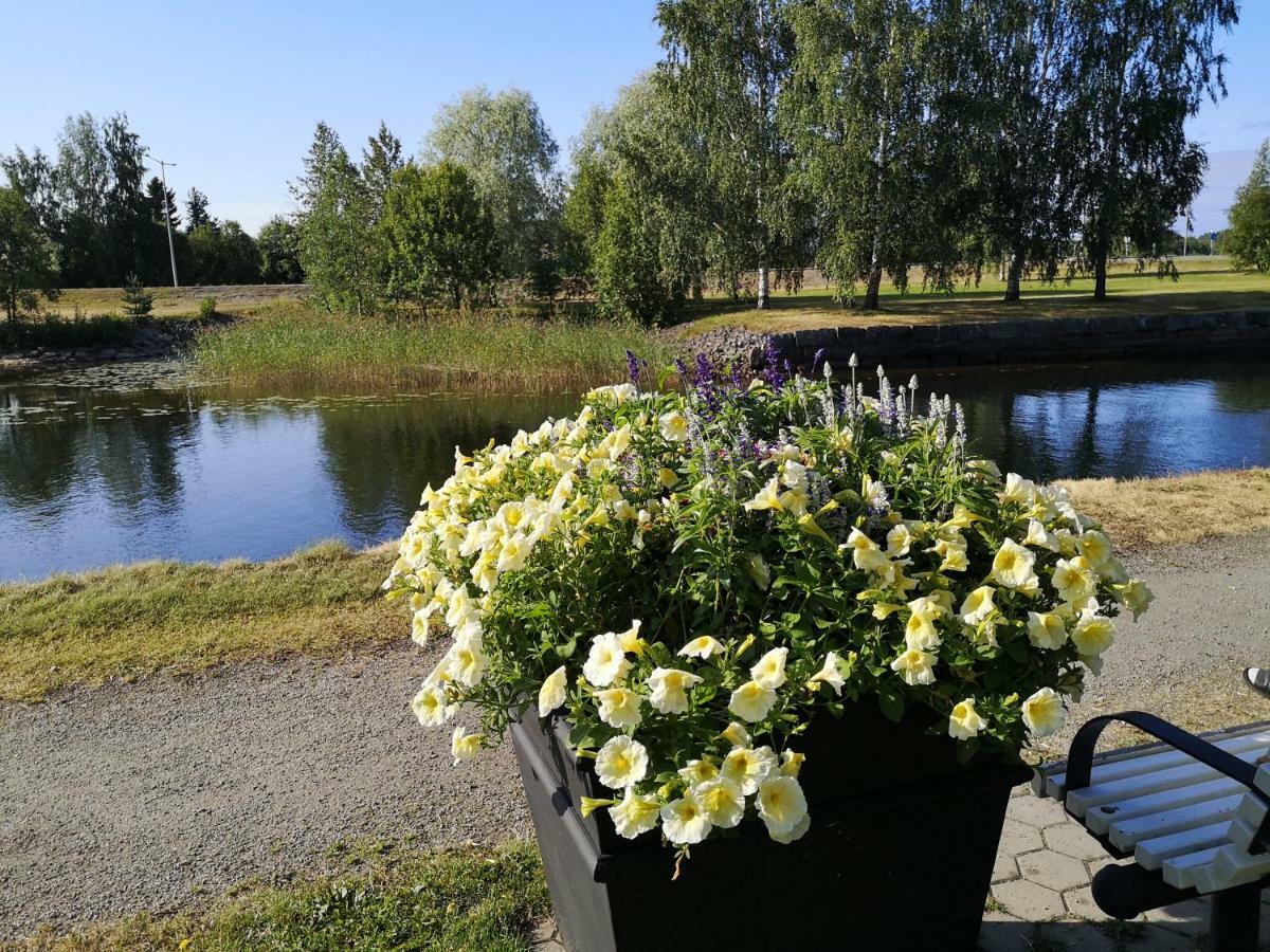 Pitea Vandrarhem Bagian luar foto